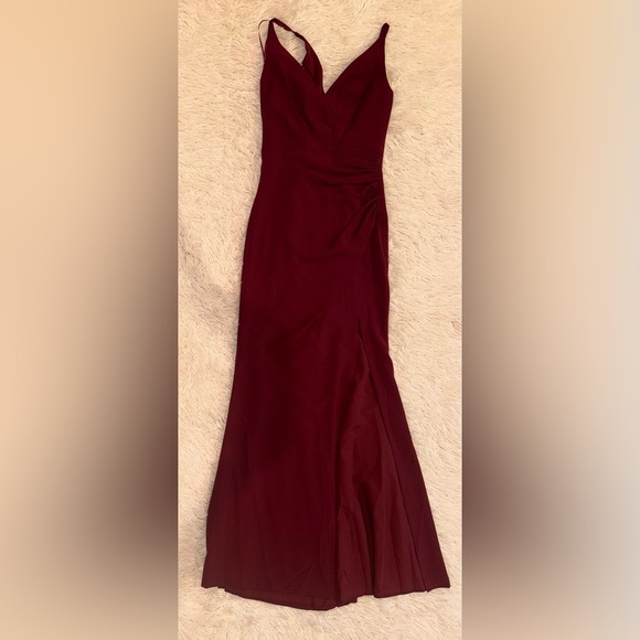 NWOT DRESS THE POPULATION Jordan Ruched Side
Slit Dress burgundy sz S - Picture 5 of 8
